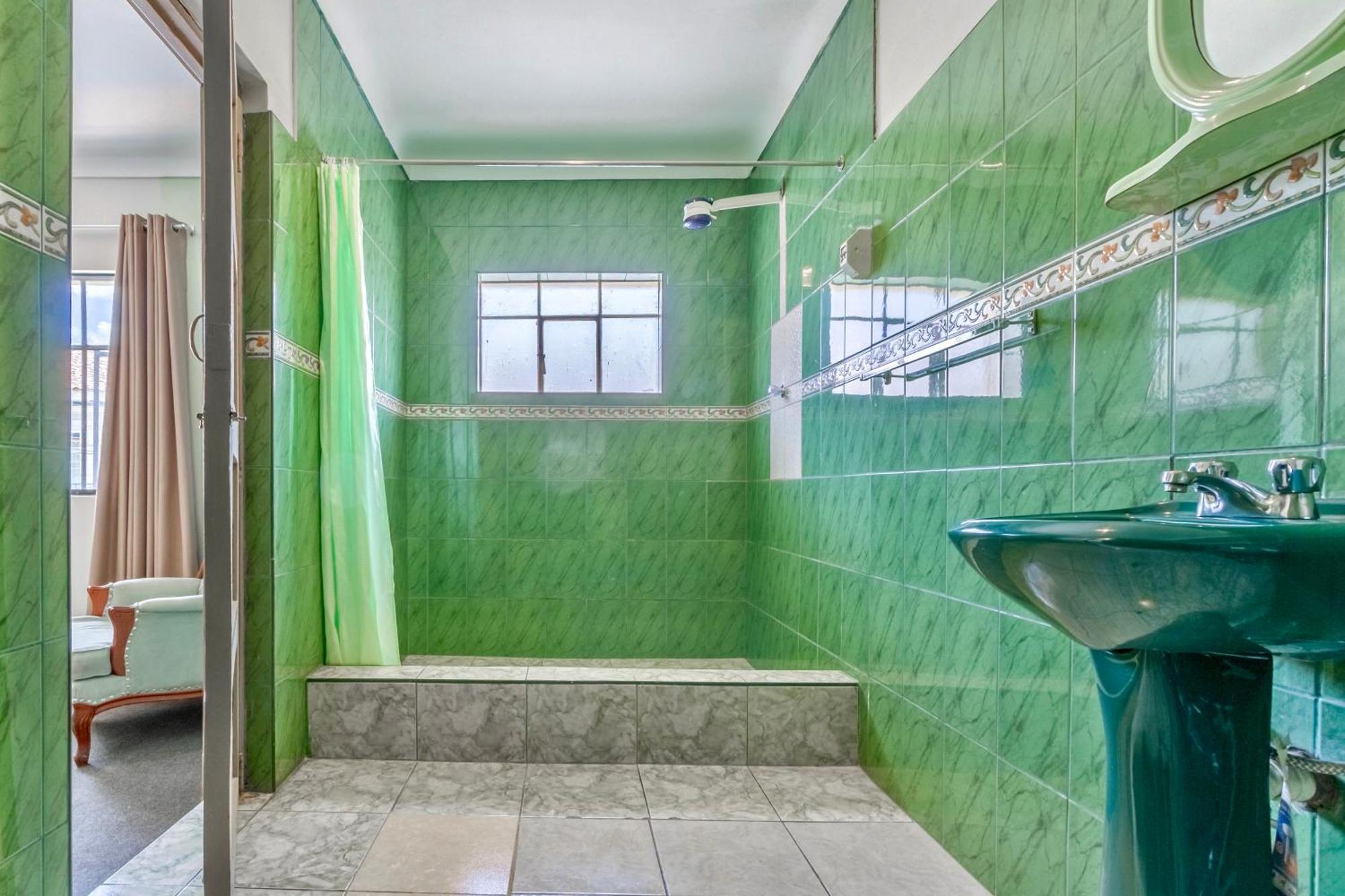 Double Room with Private Bathroom,1744866184:JPEG